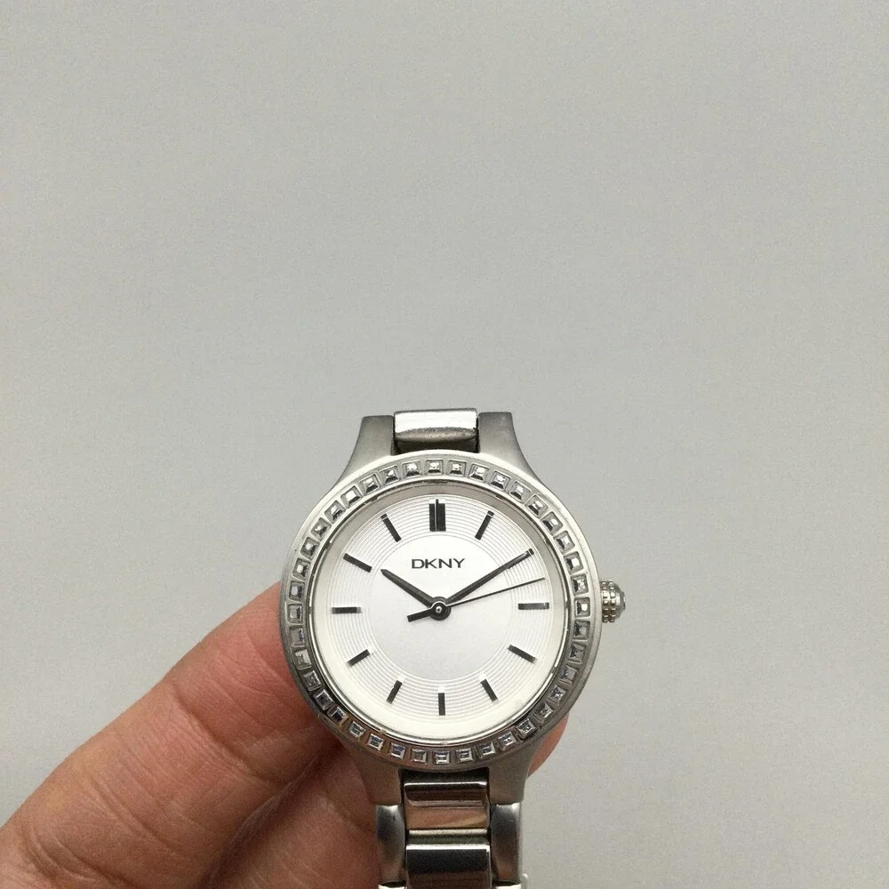 DKNY NY-2220 Womens Watch 29mm Stainless Bracelet Crystals New Battery 6